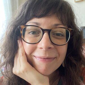 Meet your Posher, Julia